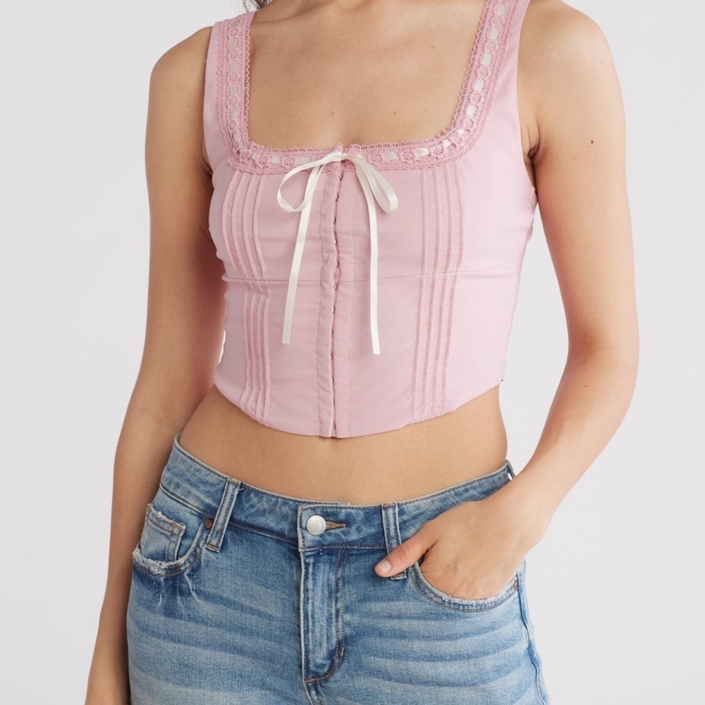Blu Pepper Pink Lace Crop Top